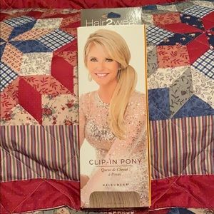Hair2Wear Clip In Pony Light Blonde Hair NEW